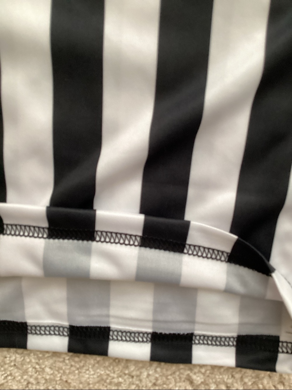 MEN’S QUARTER ZIP SHORT SLEEVED REFEREE SHIRT SIZE S - Picture 7 of 7